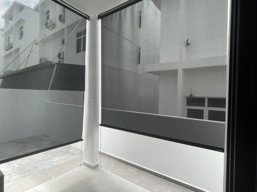 outdoor sunscreen roller blind - 1